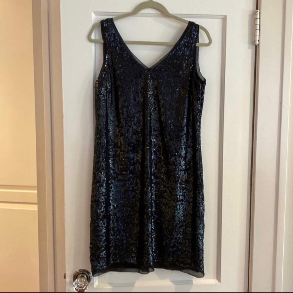 New With Tags gorgeous Talbots  size 8 black sleeveless sequin shift dress